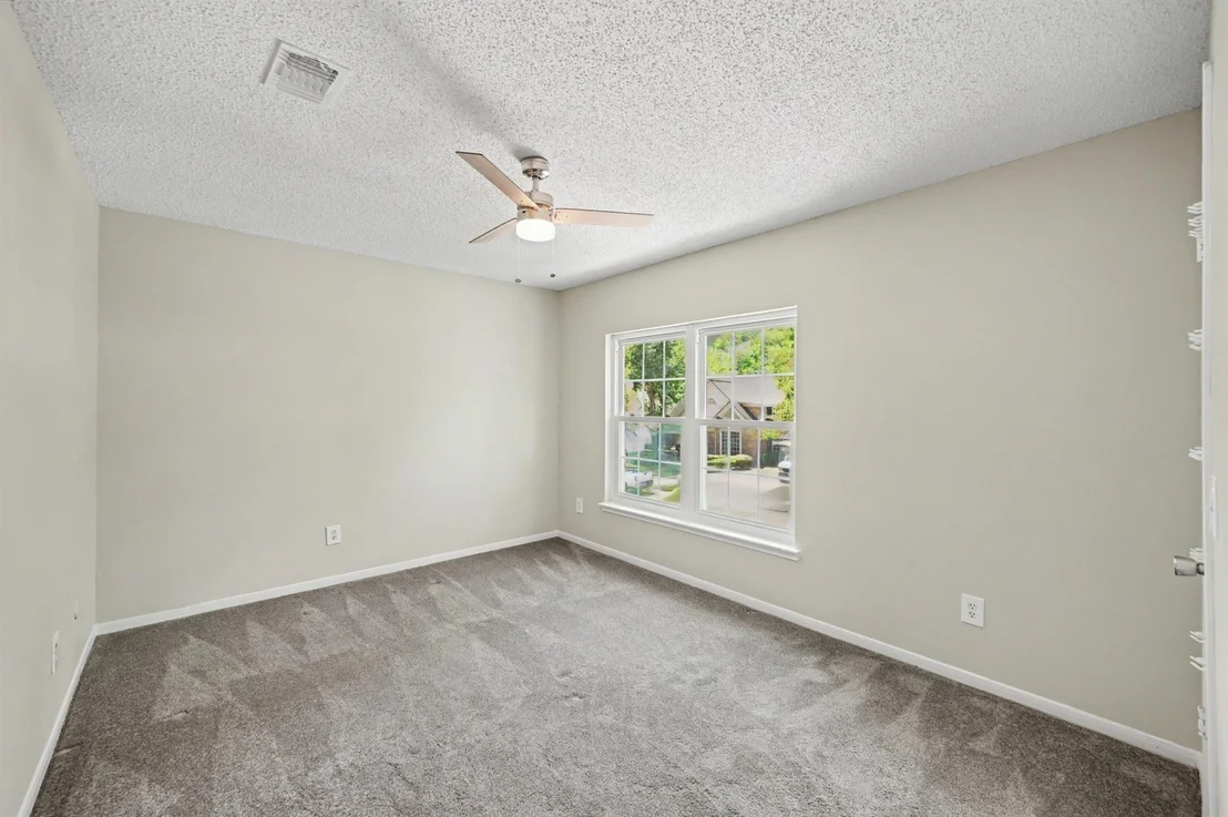 Photo of 98 Breezy Point Place