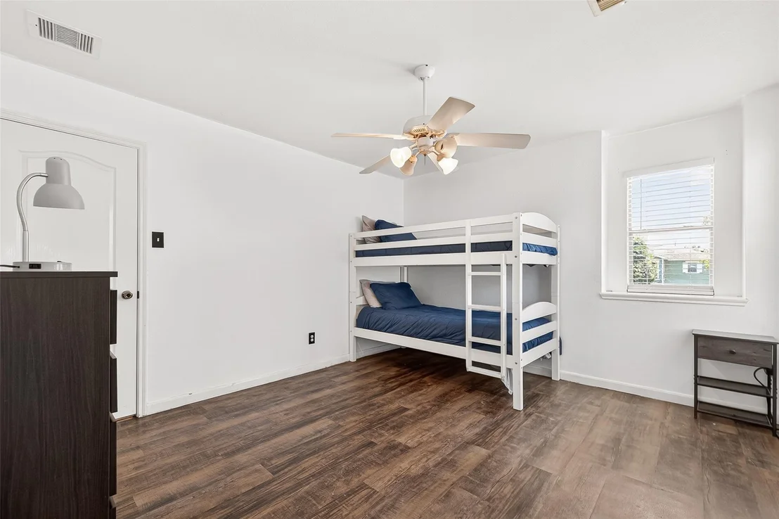 Photo of 18902 Remington Park Drive