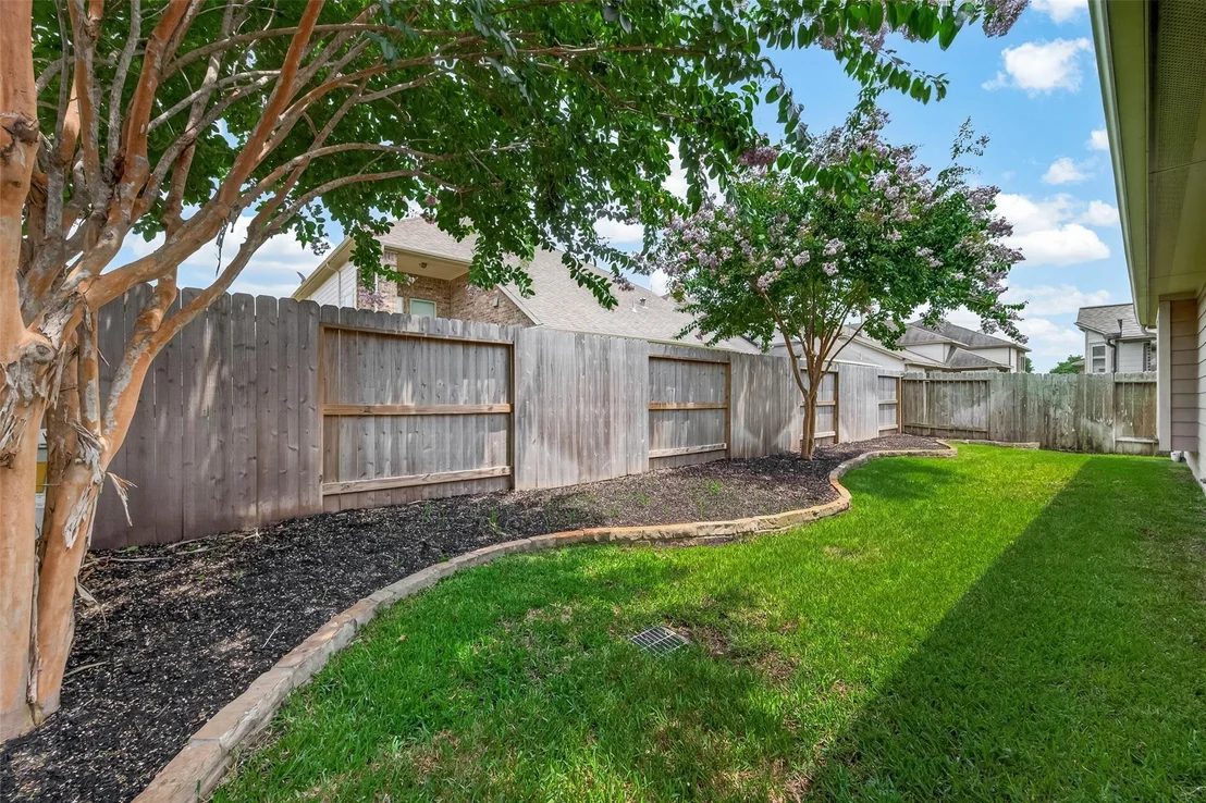 Photo of 6015 Baileys Run Lane