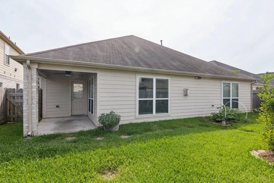 Photo of 14522 Round Mountain Drive