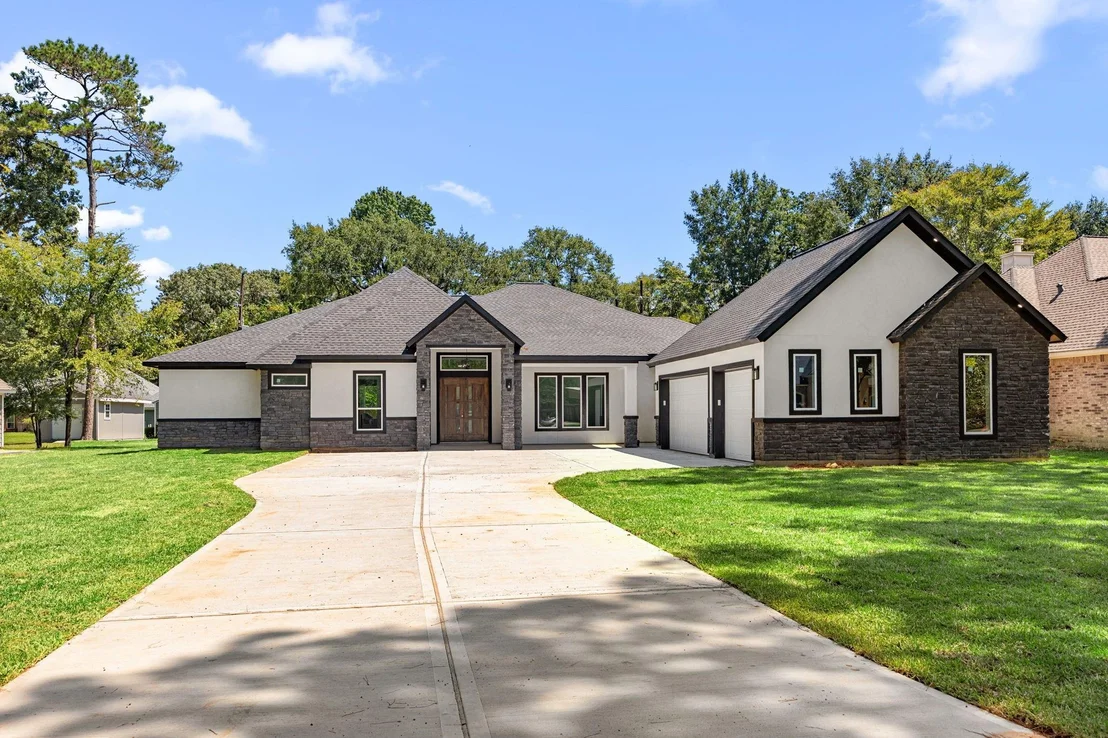 Photo of 418 Garrett Dr