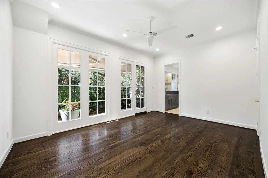 Photo of 531 Lovett Boulevard