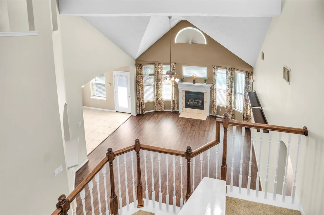 Photo of 6 W Whistlers Bend Circle