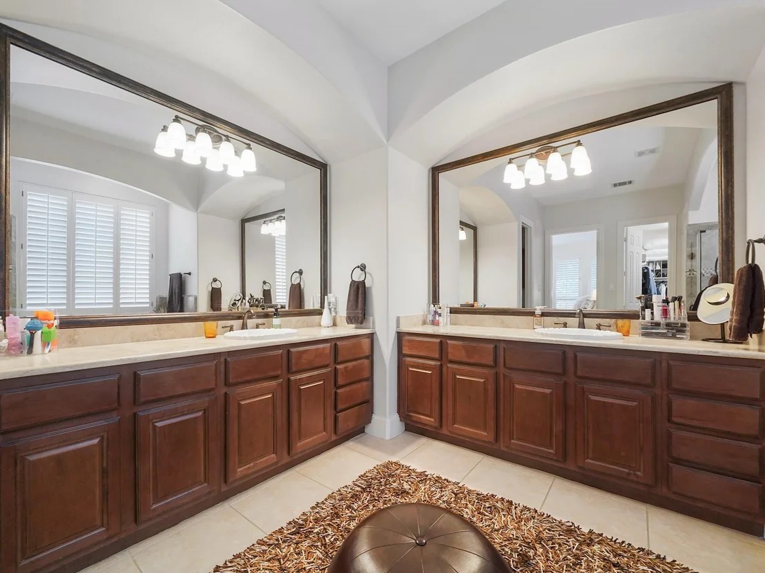 Photo of 6015 Madrone Mdw Drive