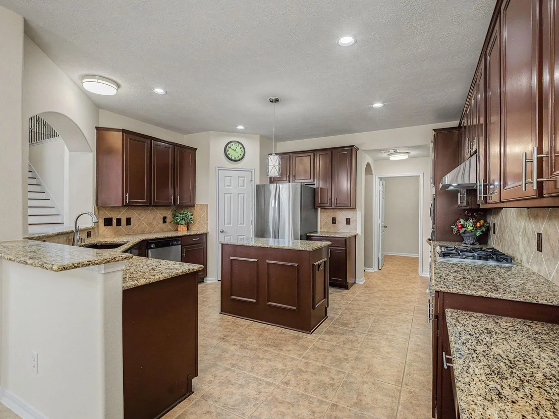 Photo of 2210 Fox Path