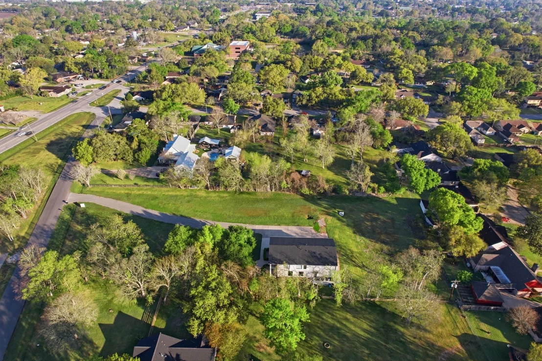 Photo of 1905 Dowling Drive