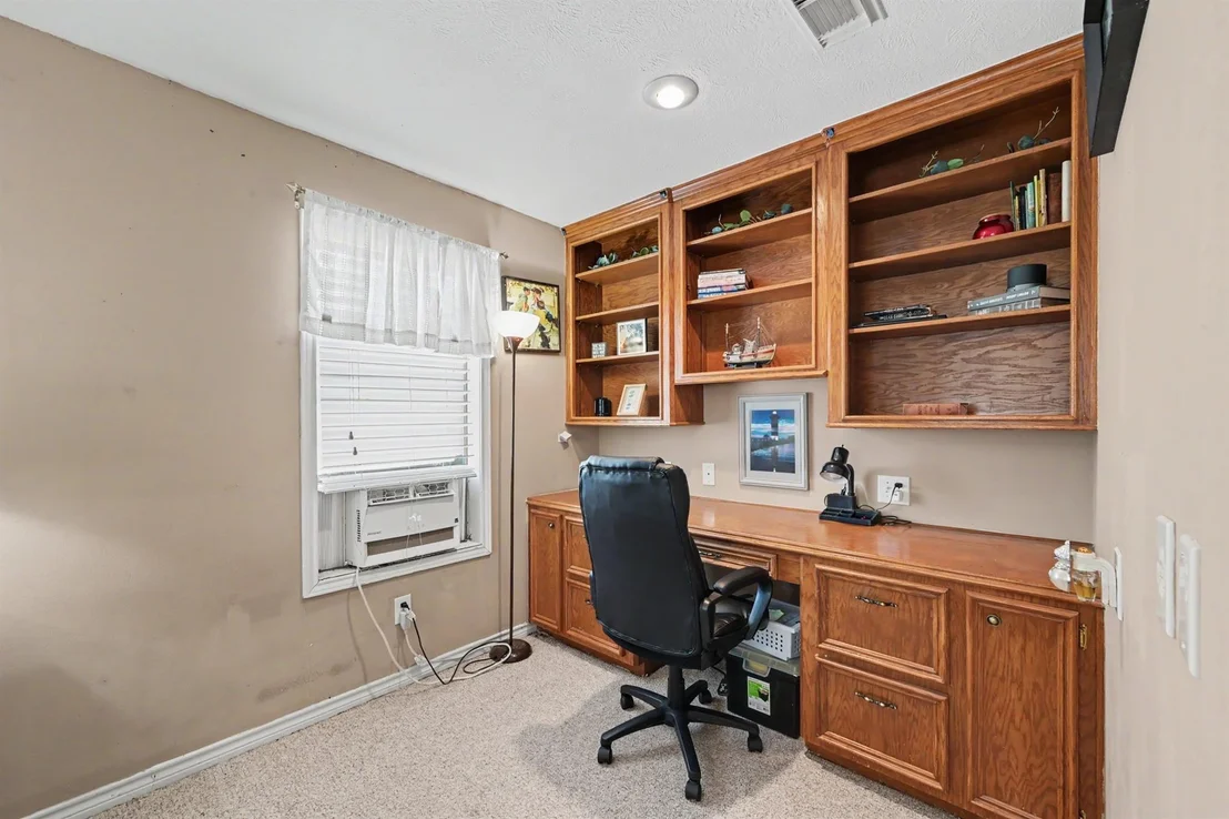 Photo of 281 Broadmoor Drive