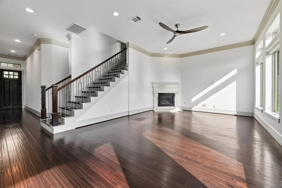 Photo of 10514 Hess Lane