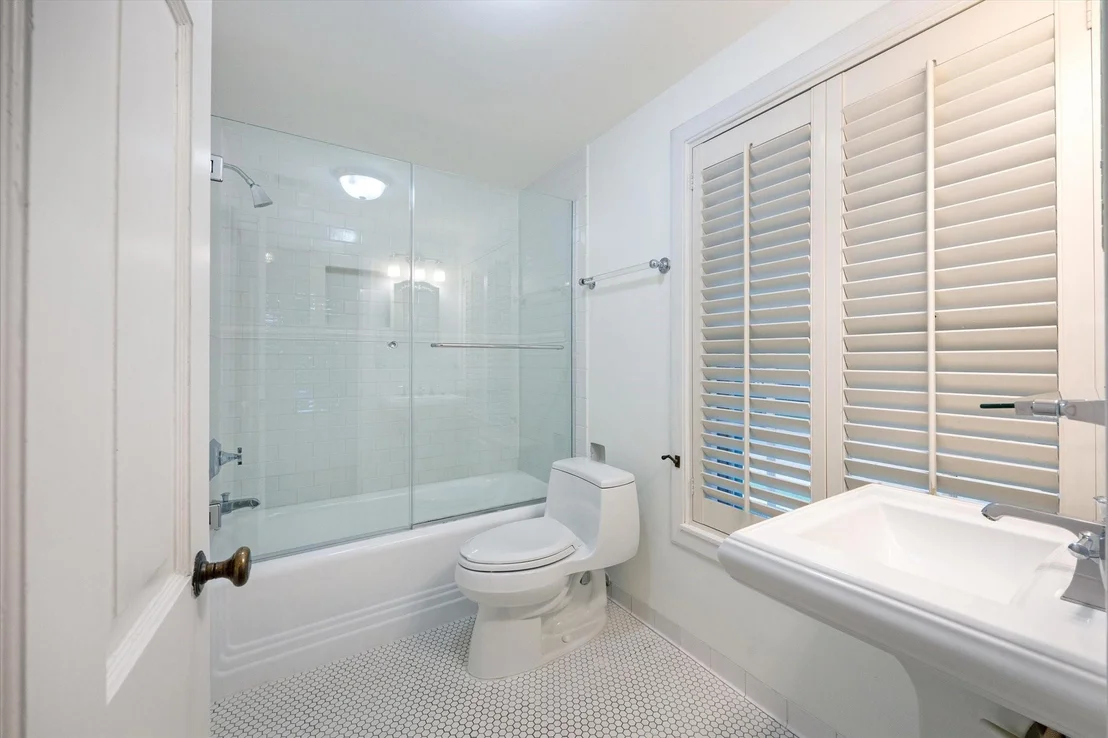 Photo of 2233 Pelham Drive