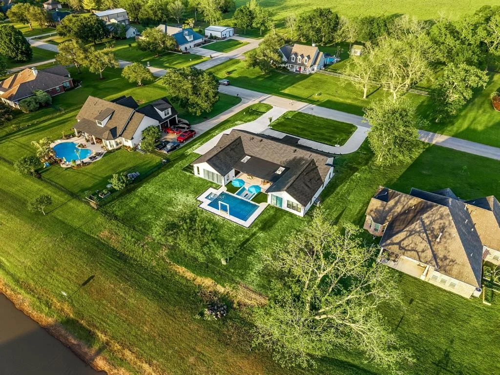 Photo of 3227 River Bend Drive