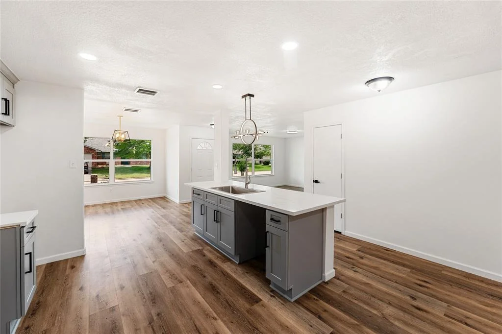 Photo of 7815 Brook Trail Circle