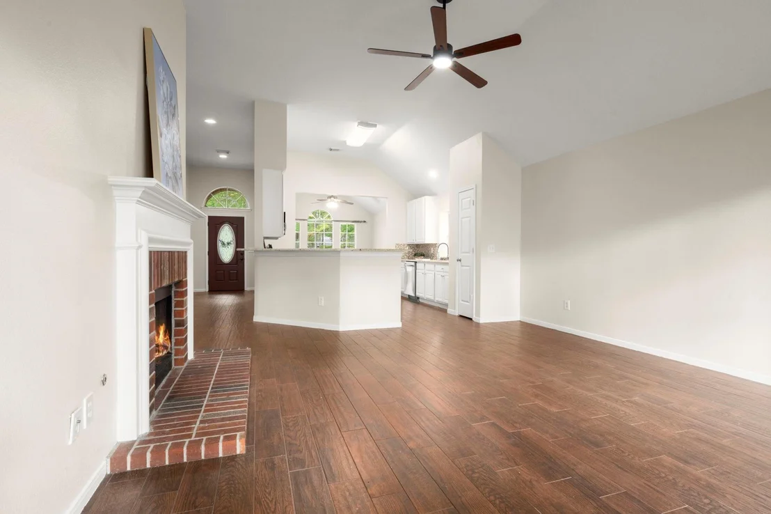 Photo of 22 N Hollylaurel Circle