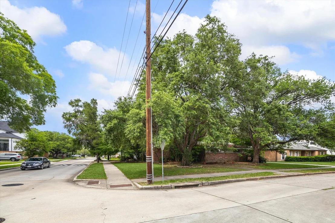 Photo of 4958 Wigton Drive
