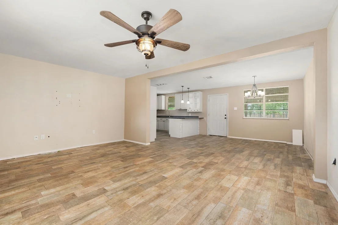 Photo of 12914 Manor Drive