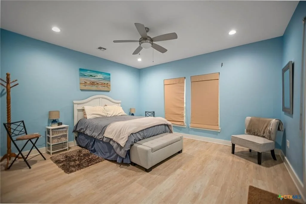 Photo of 1383 Bay Point Drive