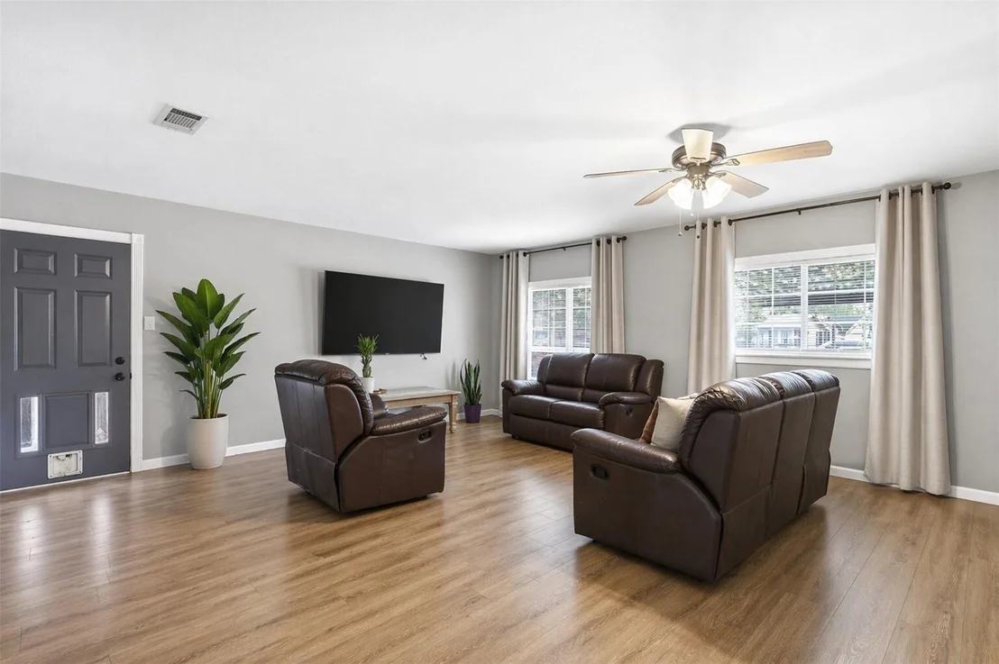 Photo of 8619 Ardley Circle