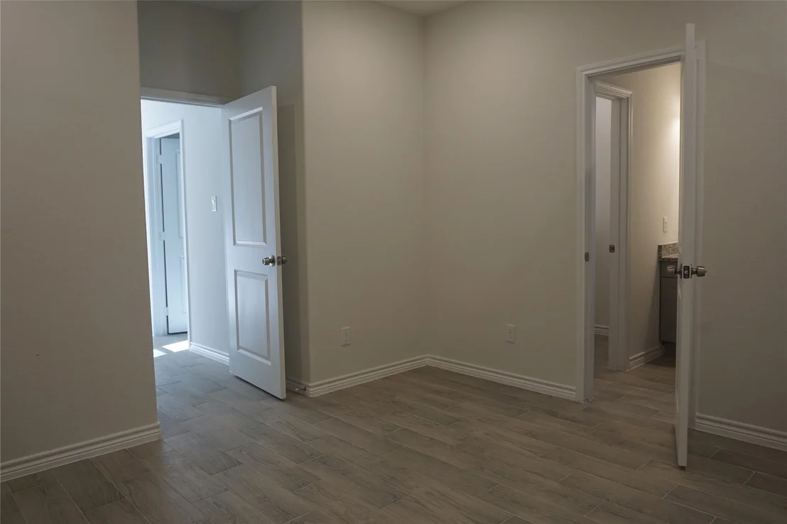 Photo of 9856 Arbor Oak