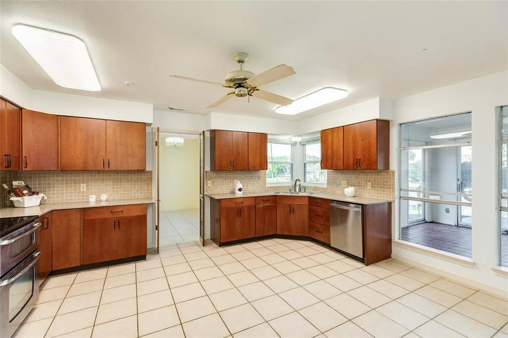Photo of 8 Lakeview Drive