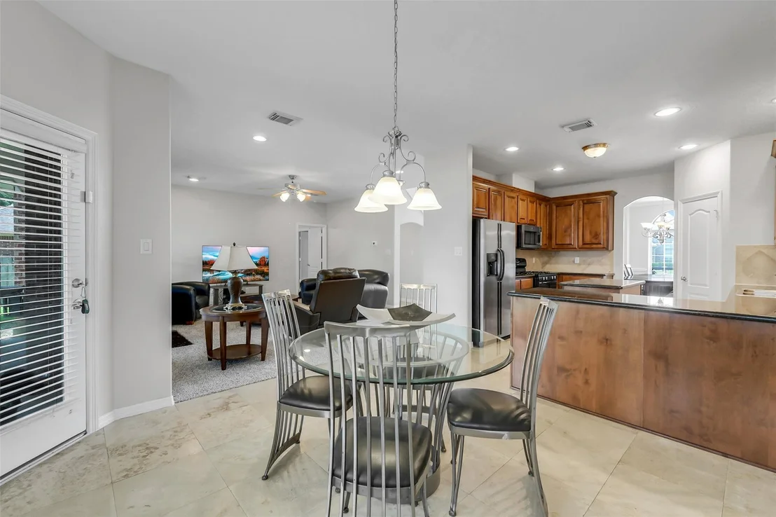 Photo of 14906 Windsor Manor