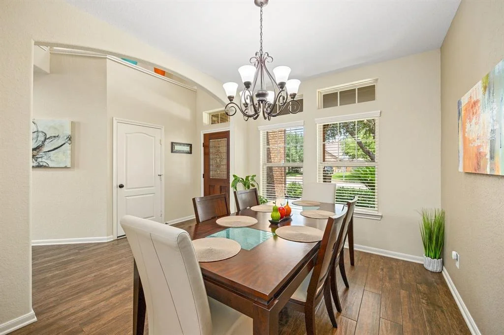 Photo of 6110 Nicholas Lane