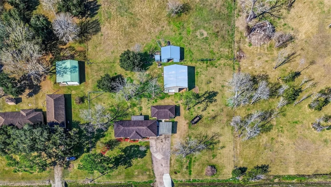 Photo of 1348 Gifford Road