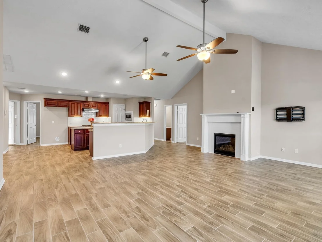 Photo of 6827 Davy Crockett Drive