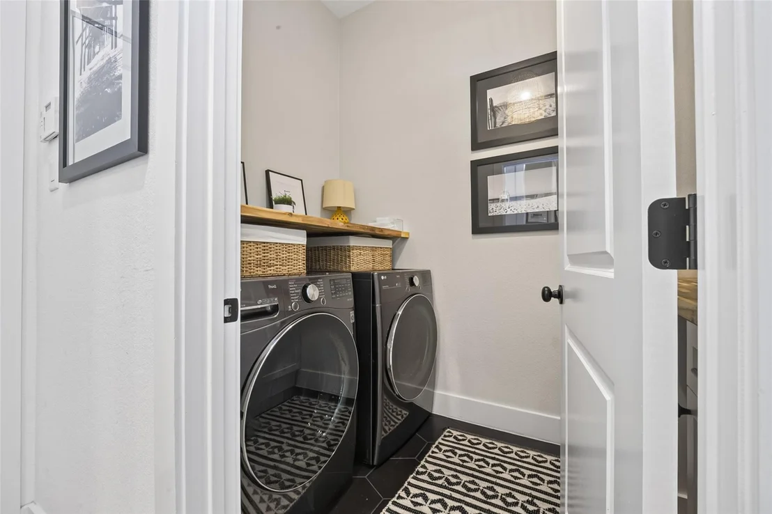 Photo of 10372 Fairview Drive