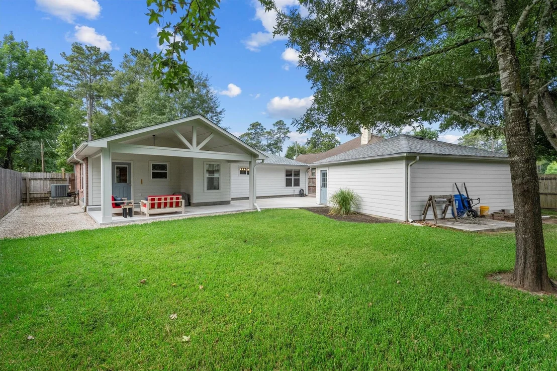 Photo of 1512 Glen Oaks Drive