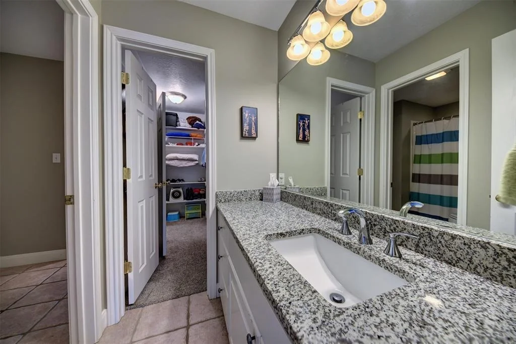 Photo of 3101 Creekside Drive