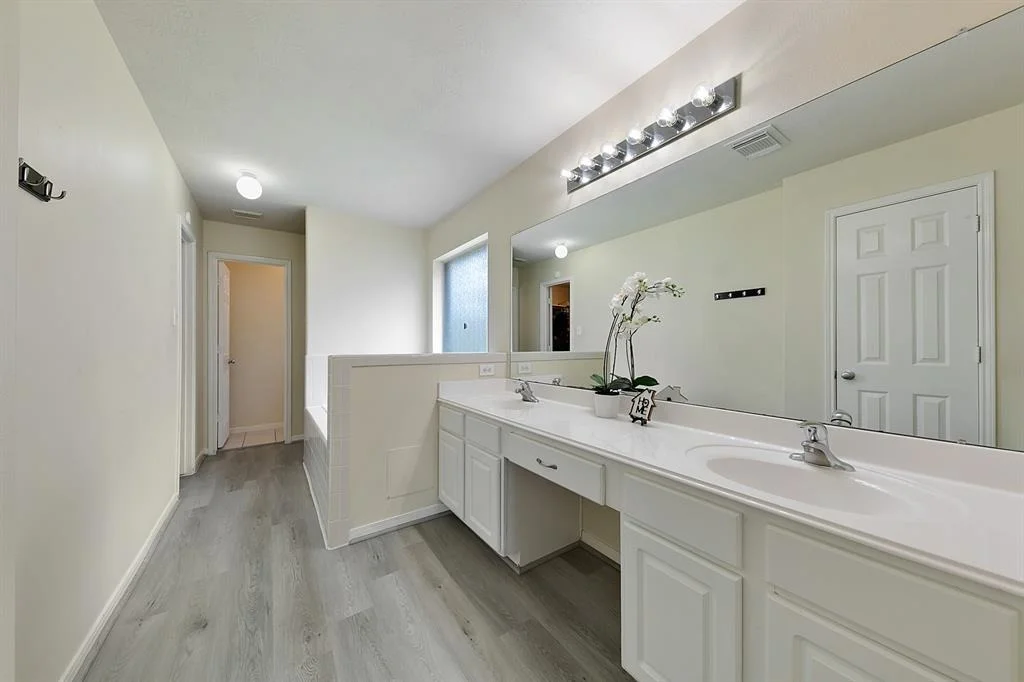 Photo of 4618 Plum Forest Road