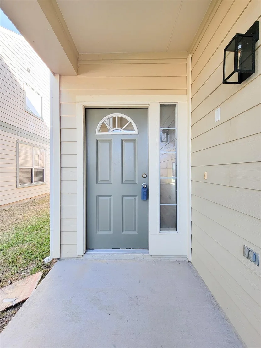 Photo of 26135 Hebron Lane