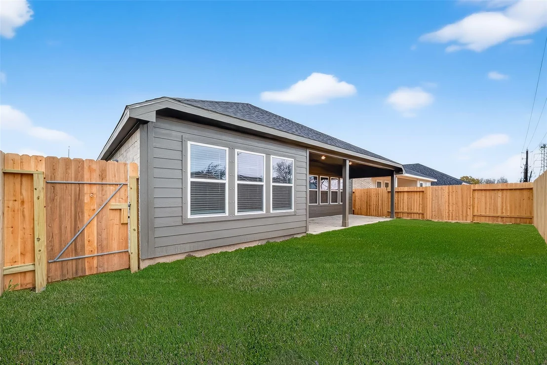 Photo of 3402 Rolling River Drive