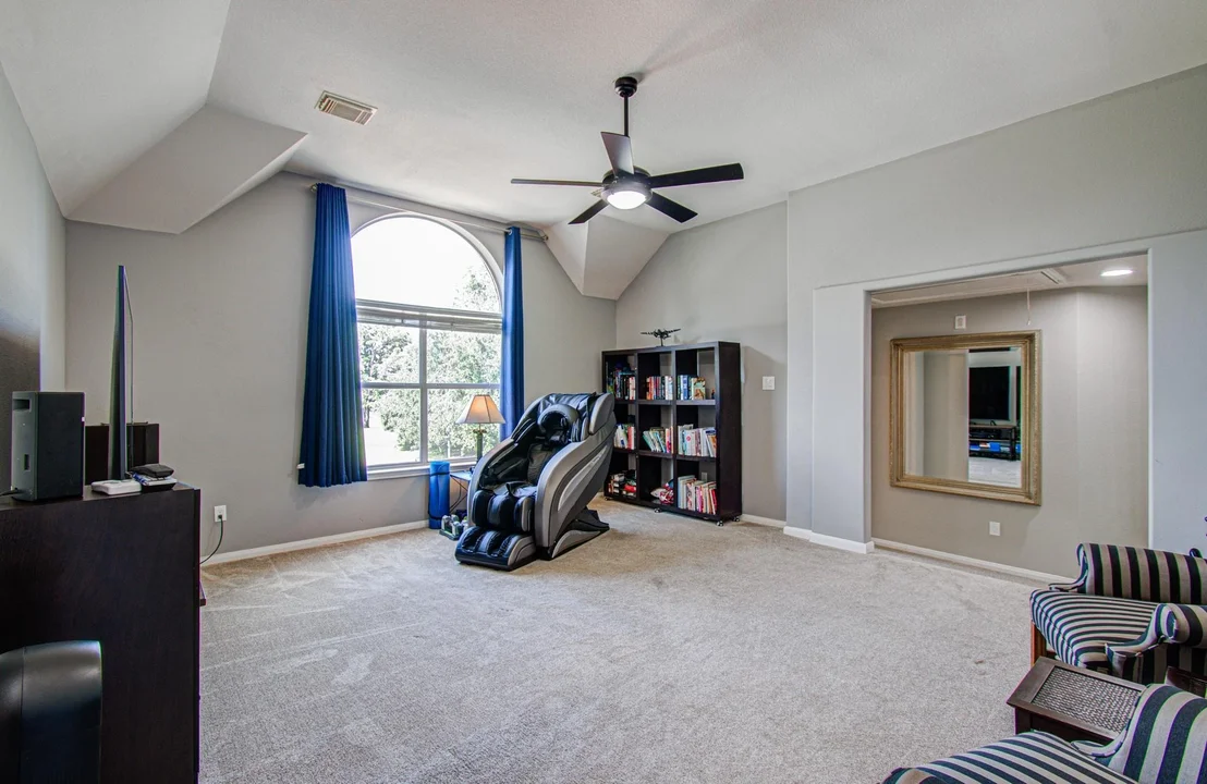 Photo of 9215 Horse Cave Circle