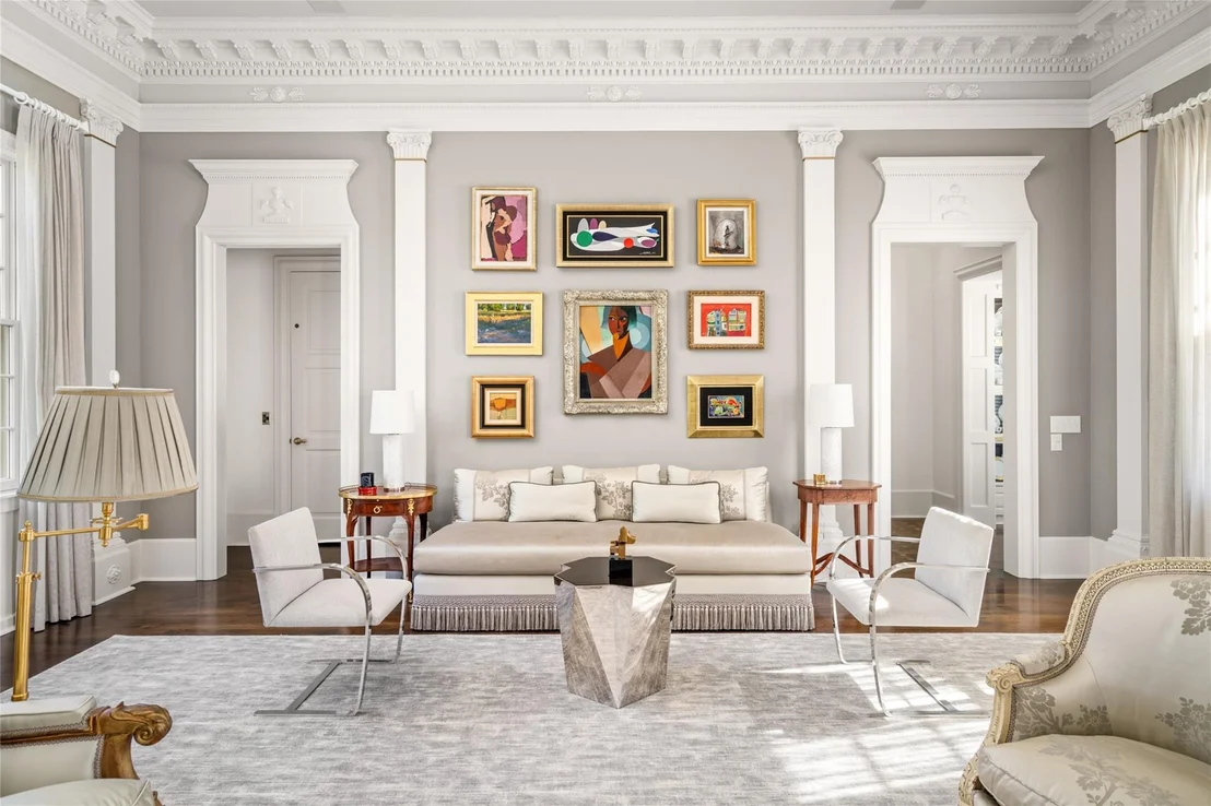 Photo of 6024 Memorial Drive