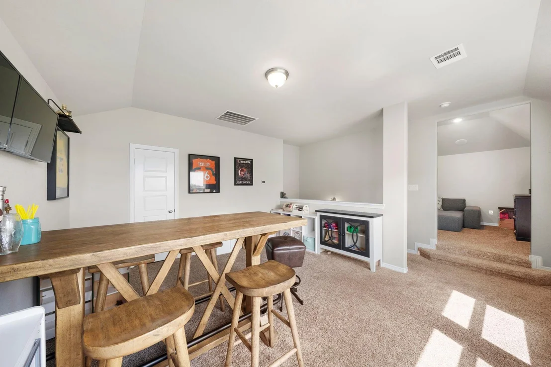 Photo of 10927 Crestwood Point Circle