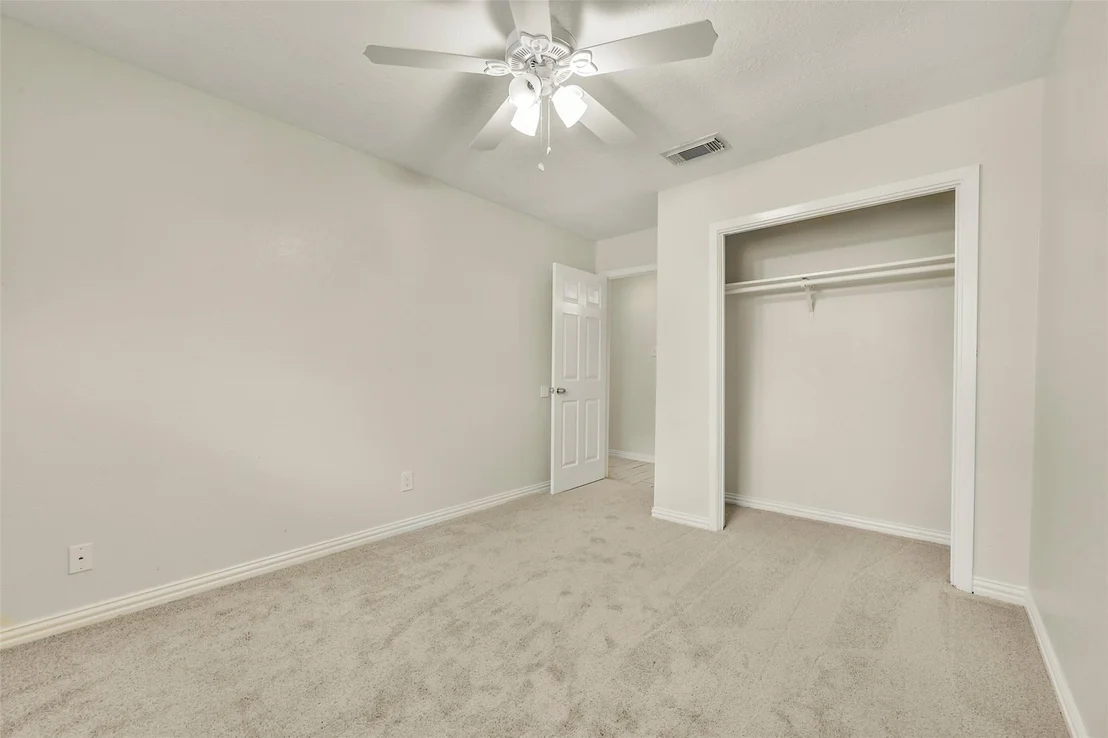 Photo of 5003 Colombia Drive