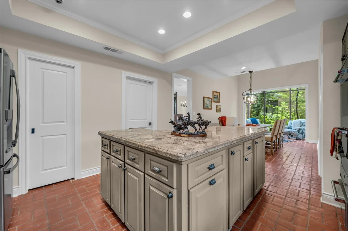 Photo of 20 Sugarberry Circle