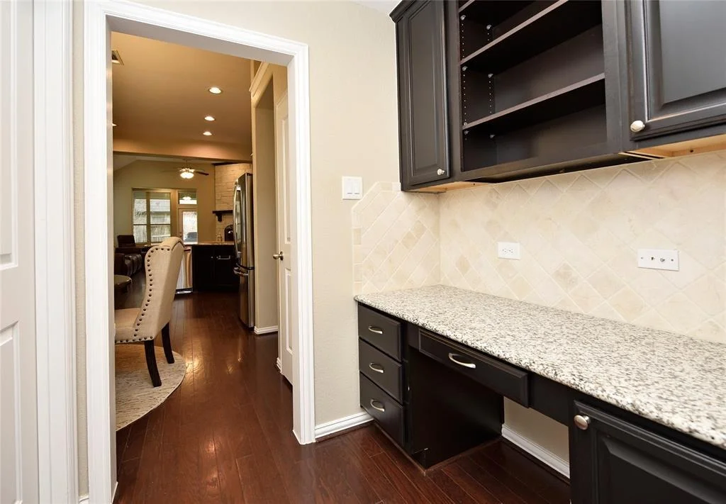 Photo of 6007 Hedgepark Drive