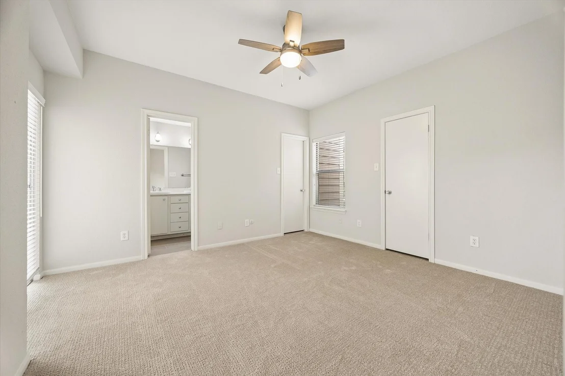Photo of Unit B at 718 Bering Drive