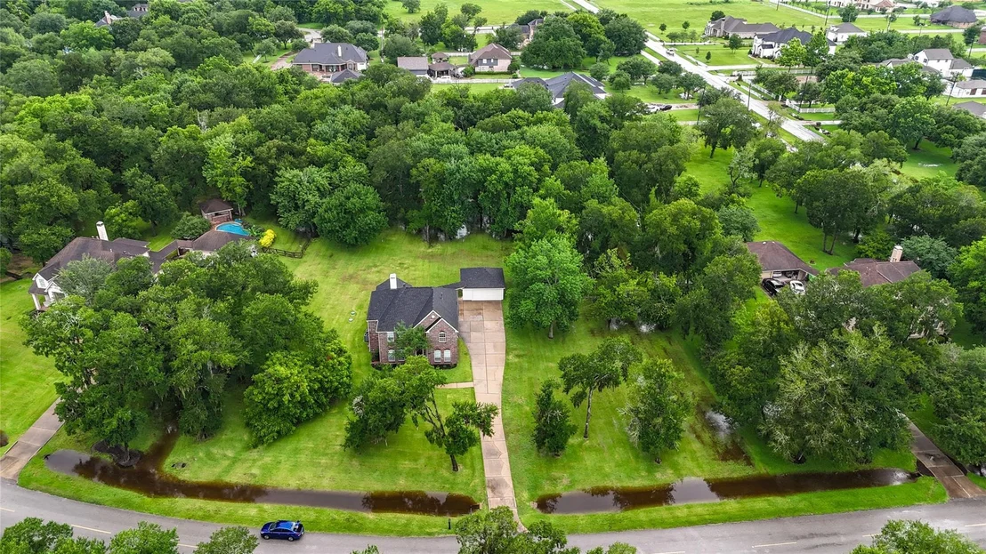 Photo of 7110 Rustling Oaks Drive