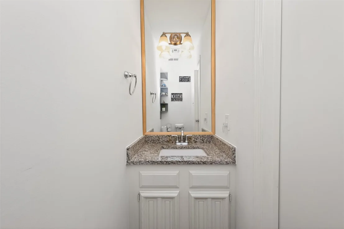 Photo of 5722 Arncliffe Drive