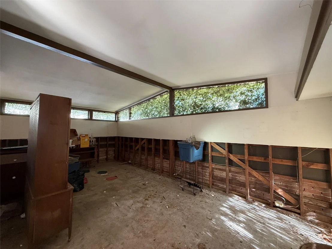 Photo of 9314 Lugary Drive
