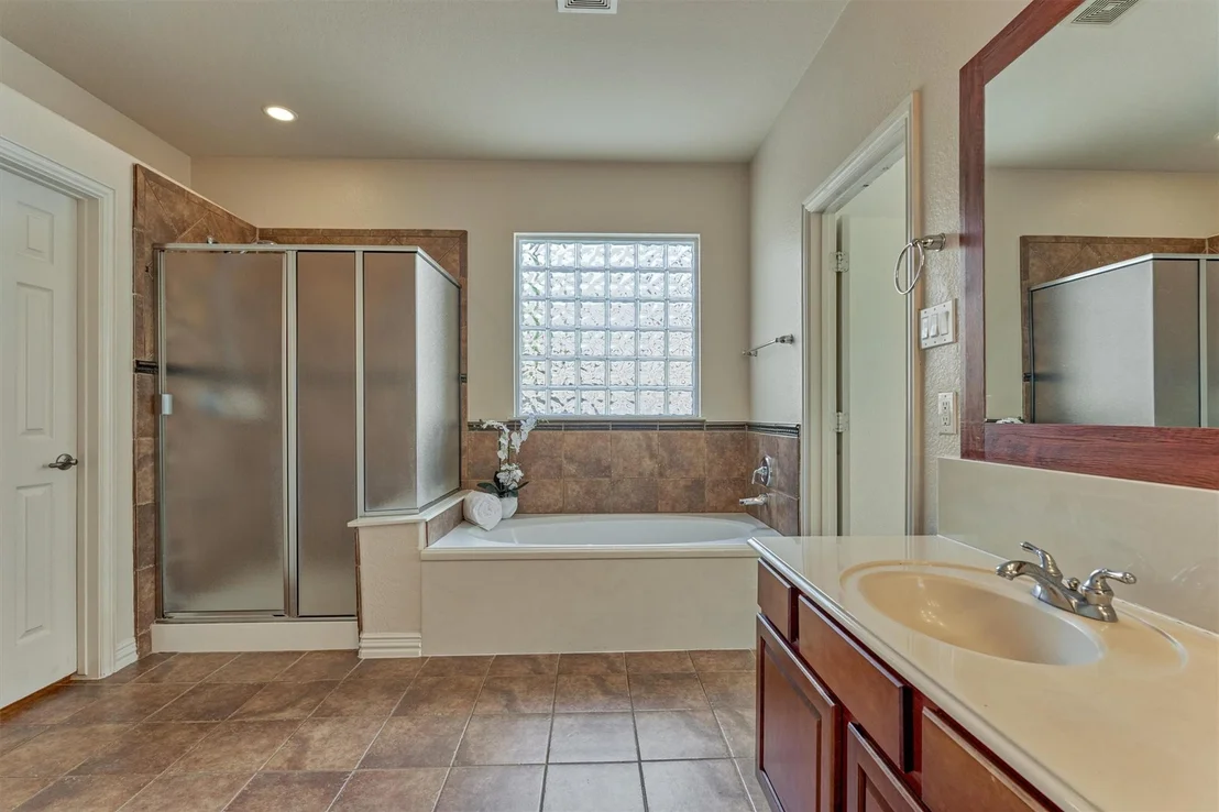 Photo of 66 W Frontera Circle