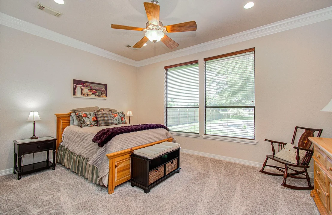 Photo of 805 Enchanted Oaks Drive