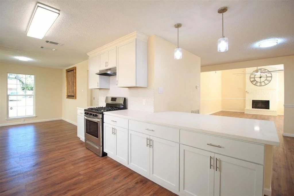 Photo of 8011 Goldengrove Drive