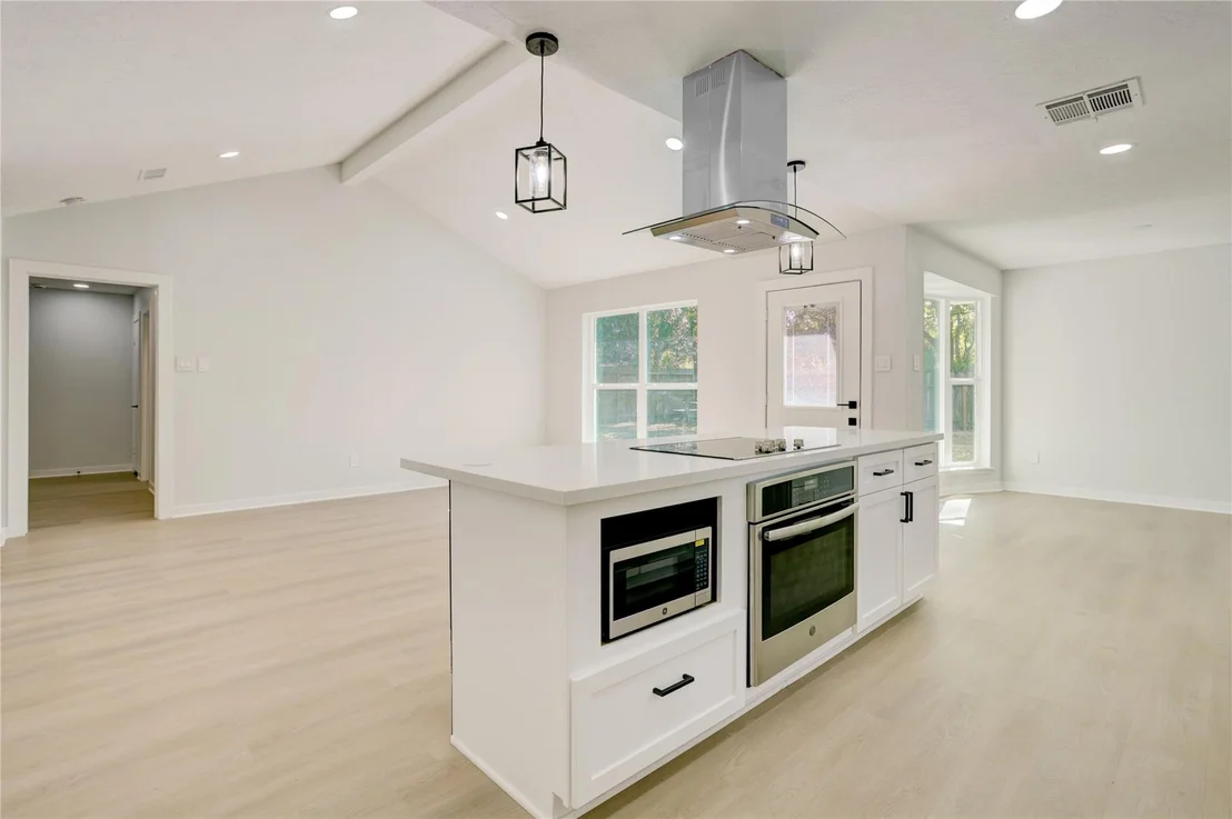 Photo of 6015 Spellman Road