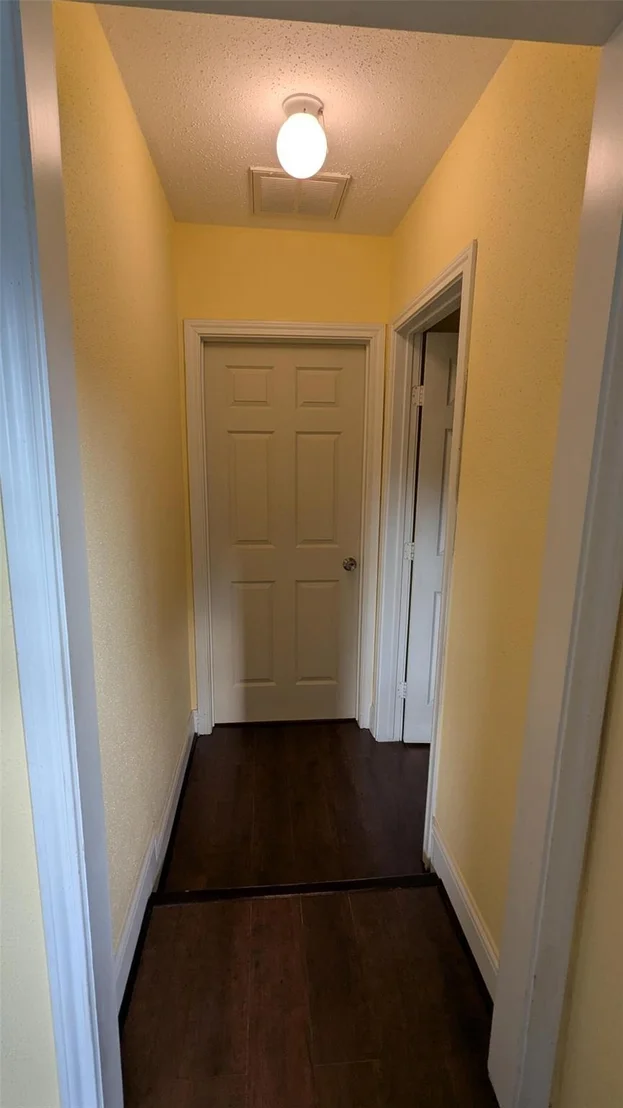 Photo of 4413 N Heron Drive