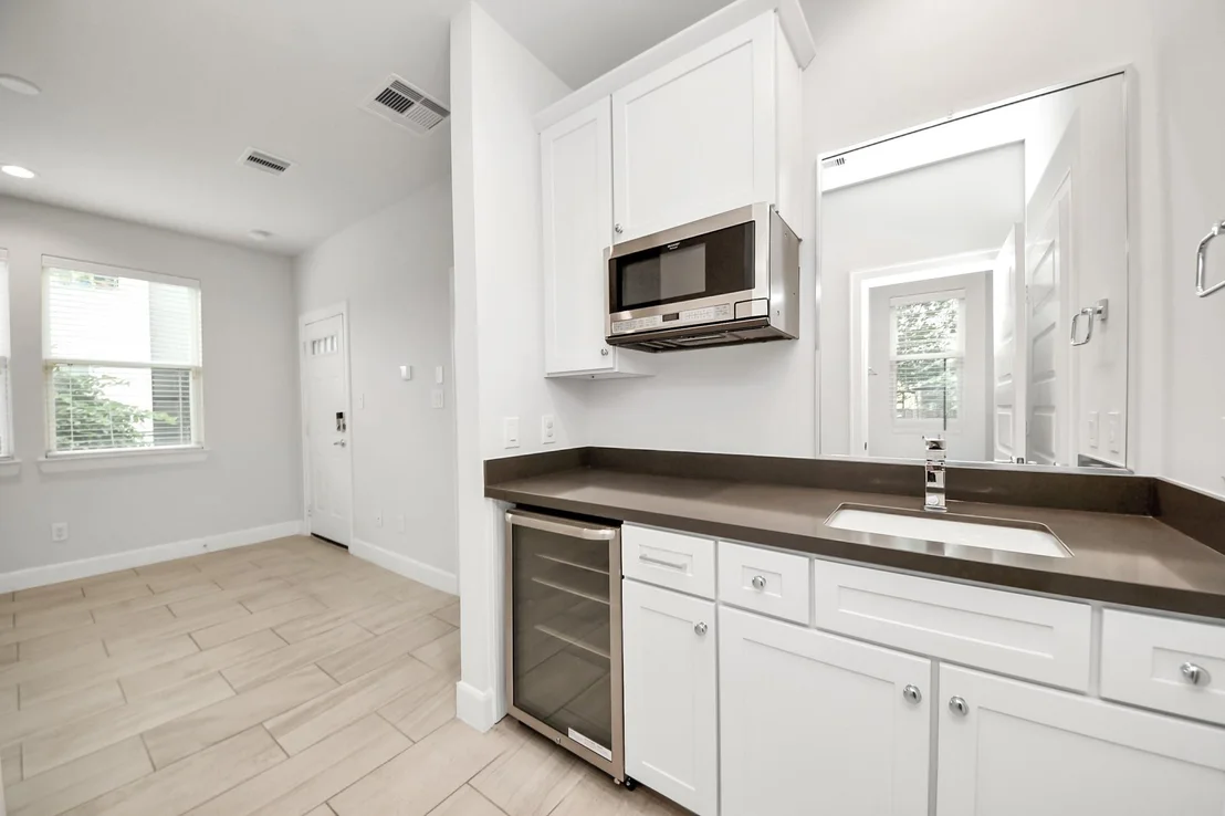 Photo of 2719 Clinton Drive