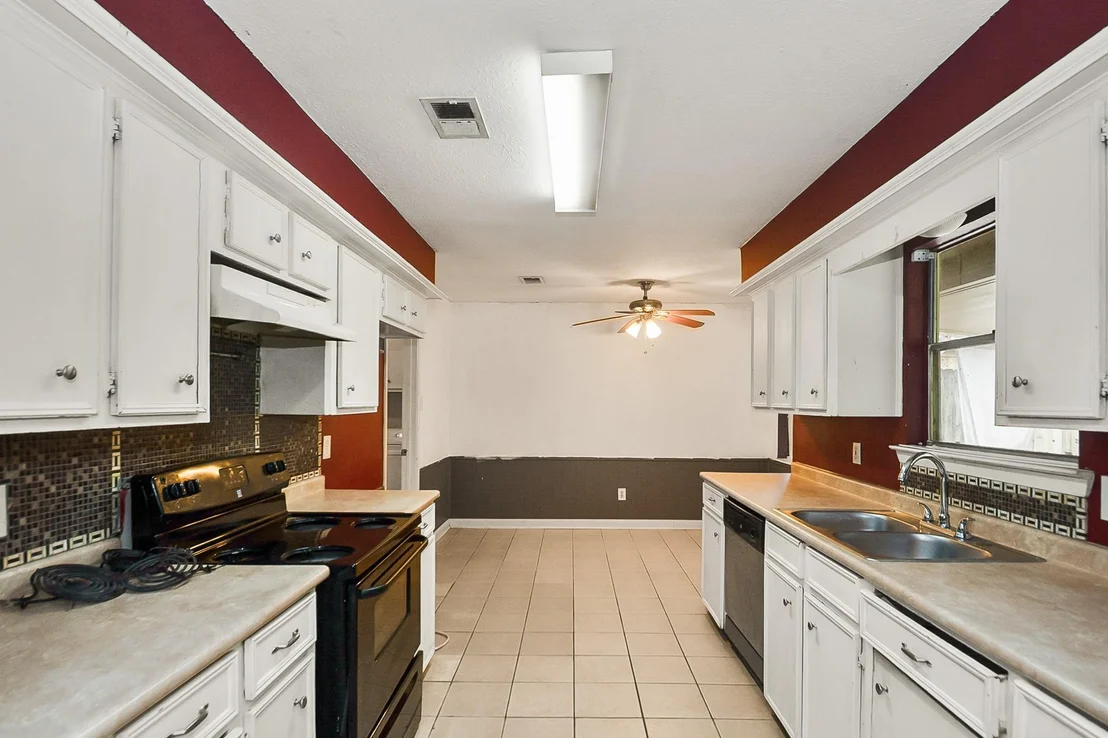 Photo of 23538 Canyon Lake Drive