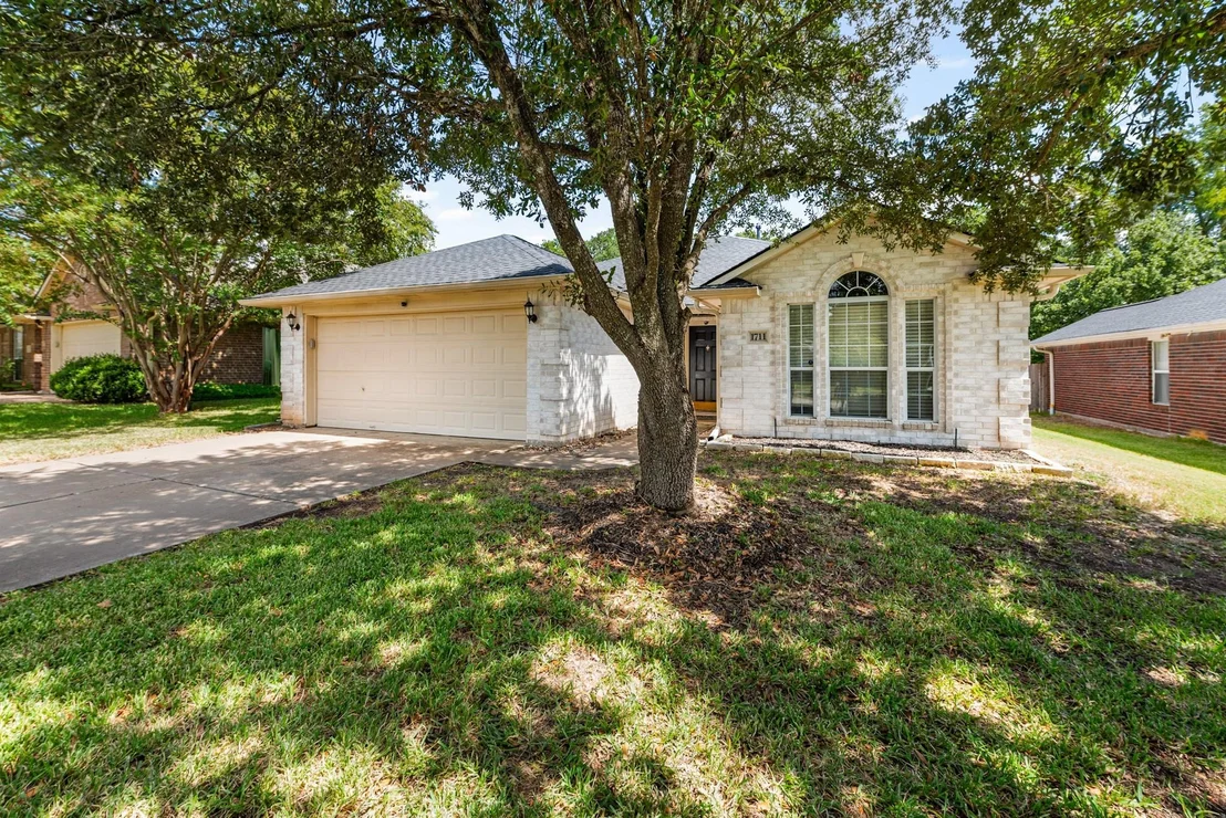 Photo of 1711 Beaver Pond Court